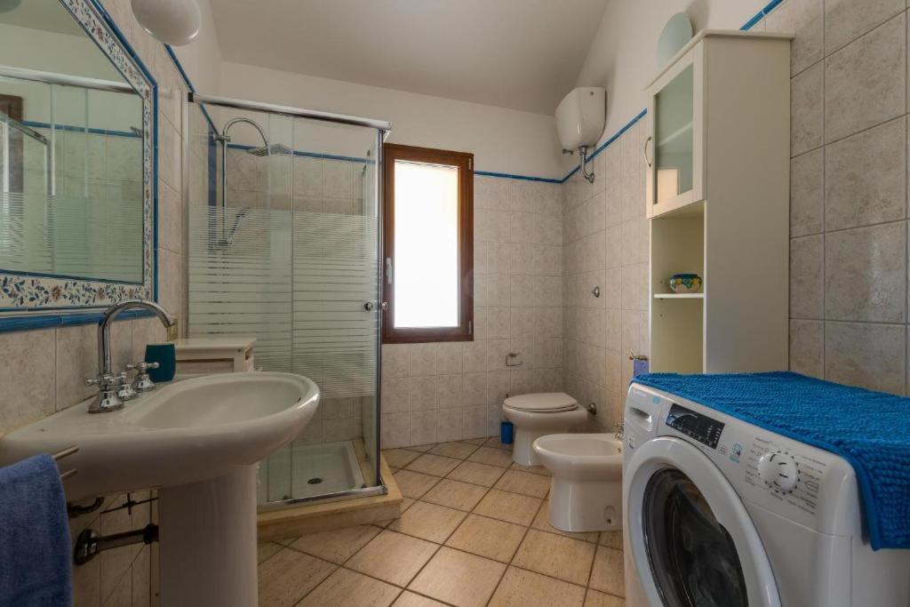 La Casa Delle Zie - Cabras Villa Bagian luar foto